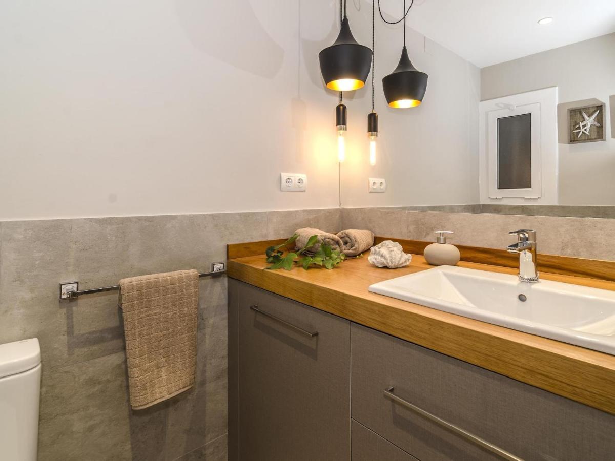 Sitges Spaces Deluxe Centre Apartment מראה חיצוני תמונה