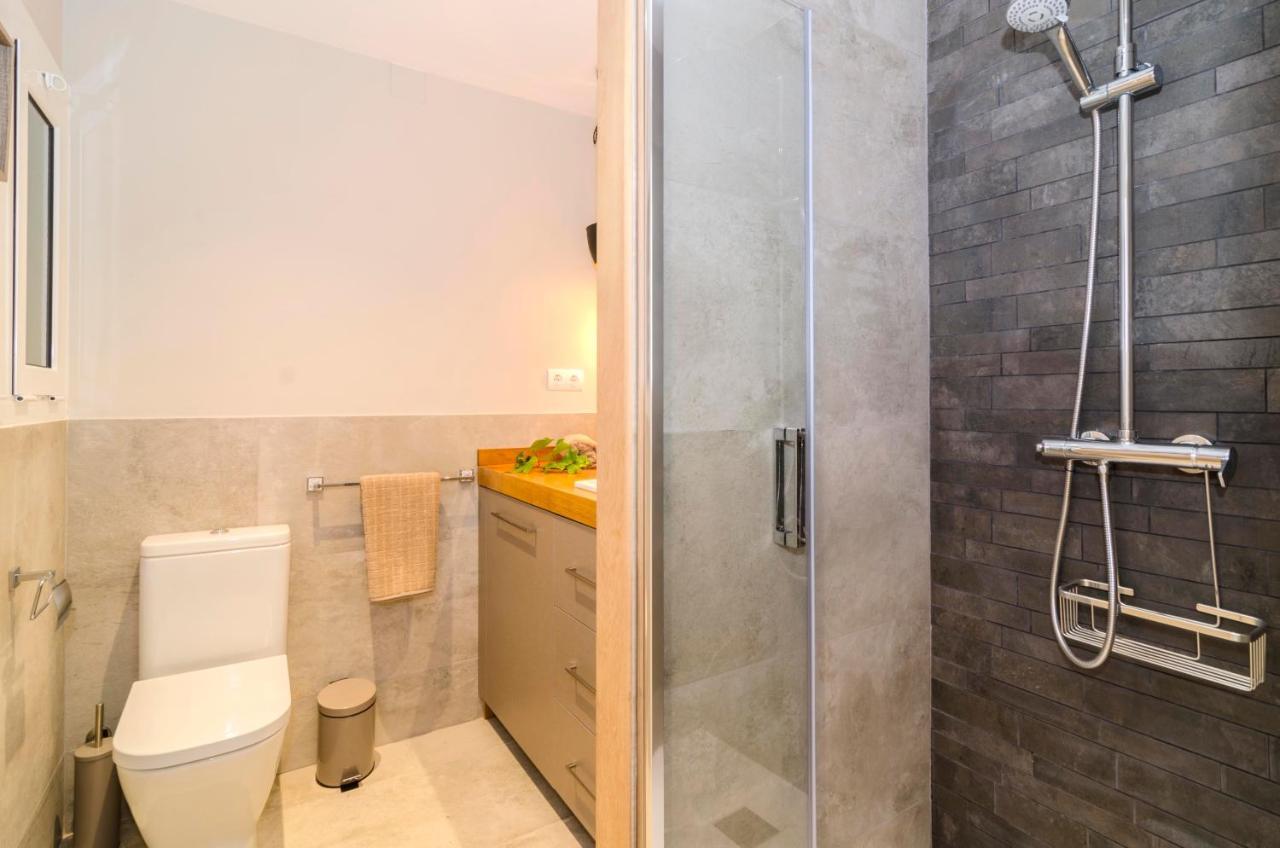 Sitges Spaces Deluxe Centre Apartment מראה חיצוני תמונה